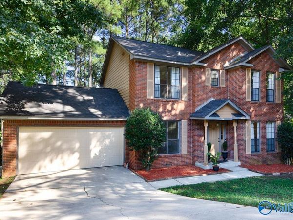706 Wynsom Drive SE, Huntsville, AL 35803