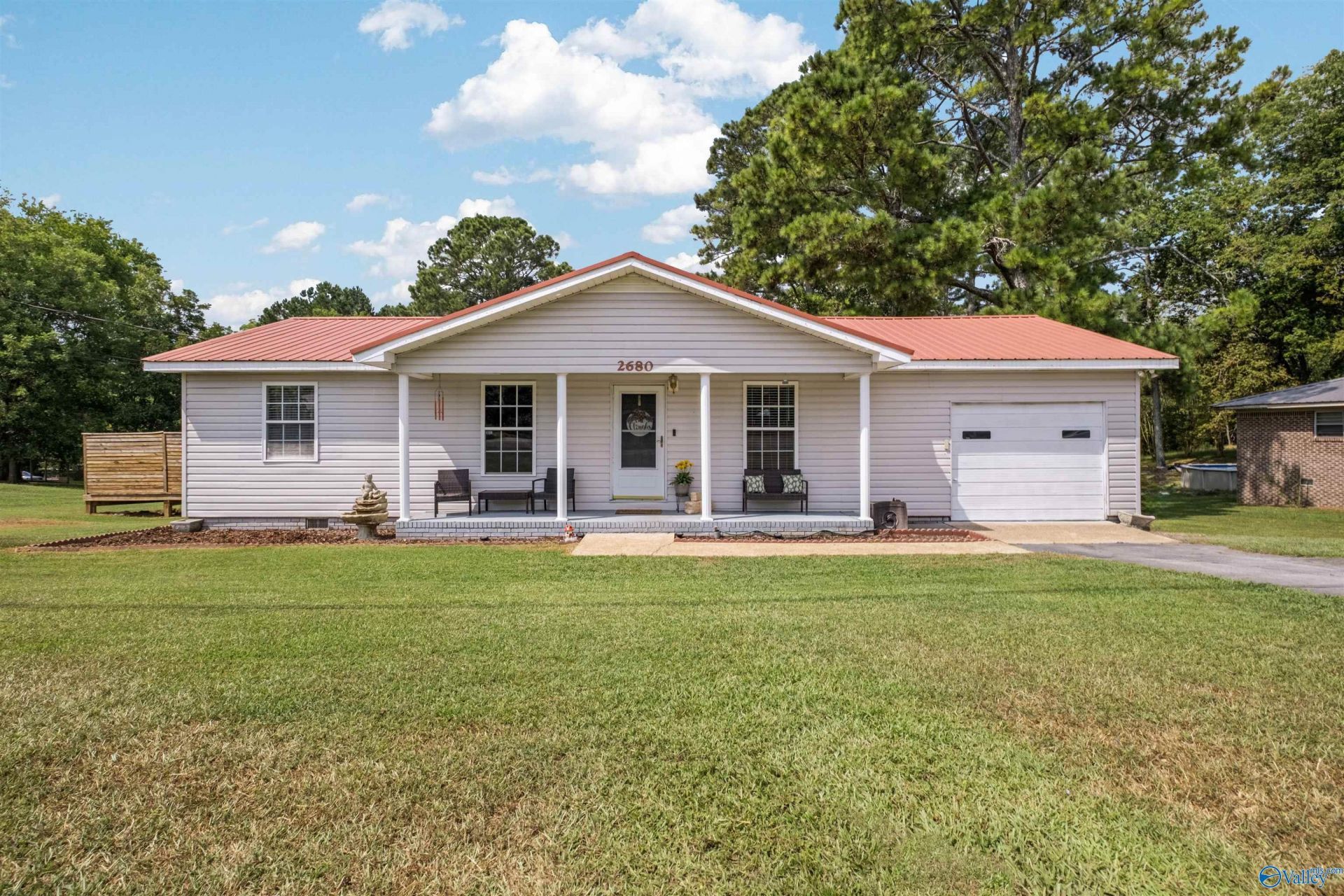 2680 Alford Bend Road, Hokes Bluff, AL 35903 Main Photo