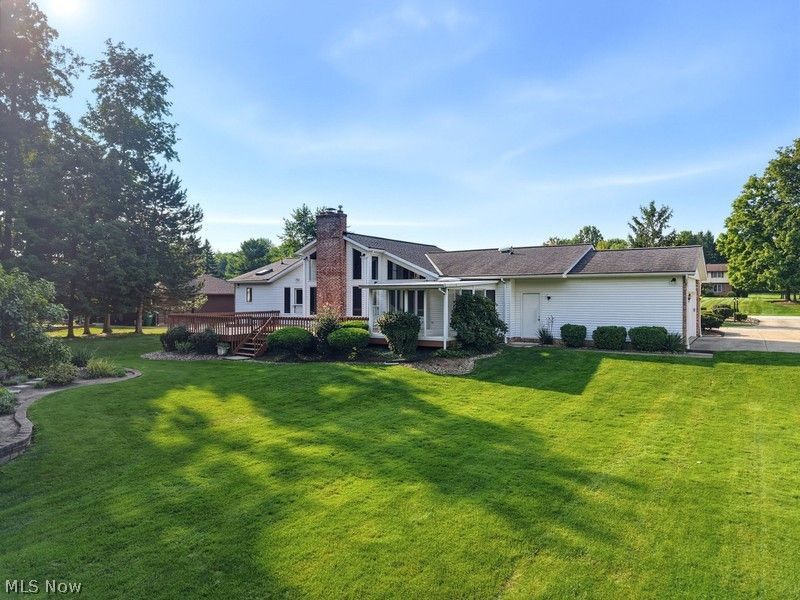 29451 Sayle Drive, Willoughby Hills, OH 44092 Photo 5