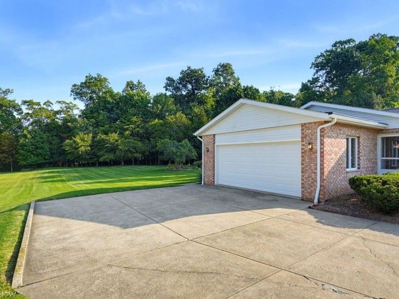 29451 Sayle Drive, Willoughby Hills, OH 44092 Photo 7