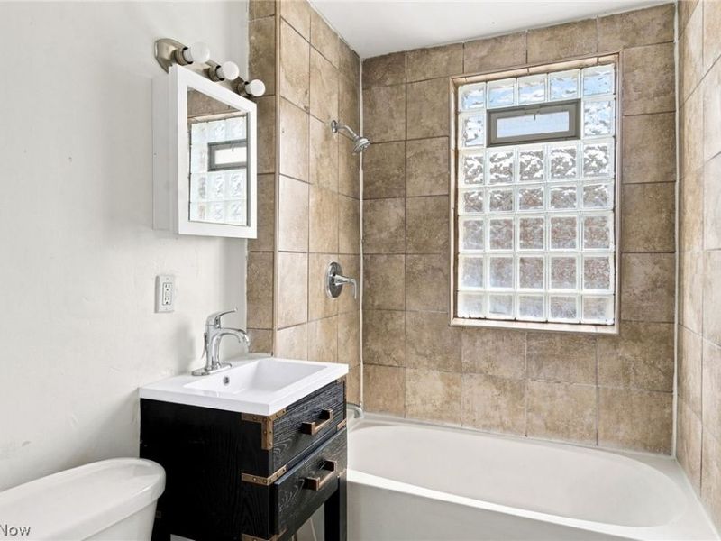 14100 Superior Avenue, East Cleveland, OH 44118 Photo 28