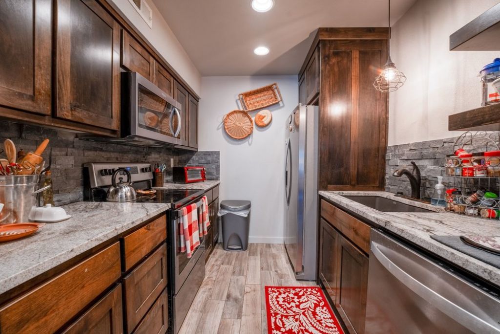 31 Nantucket Drive Bella Vista, AR 72715