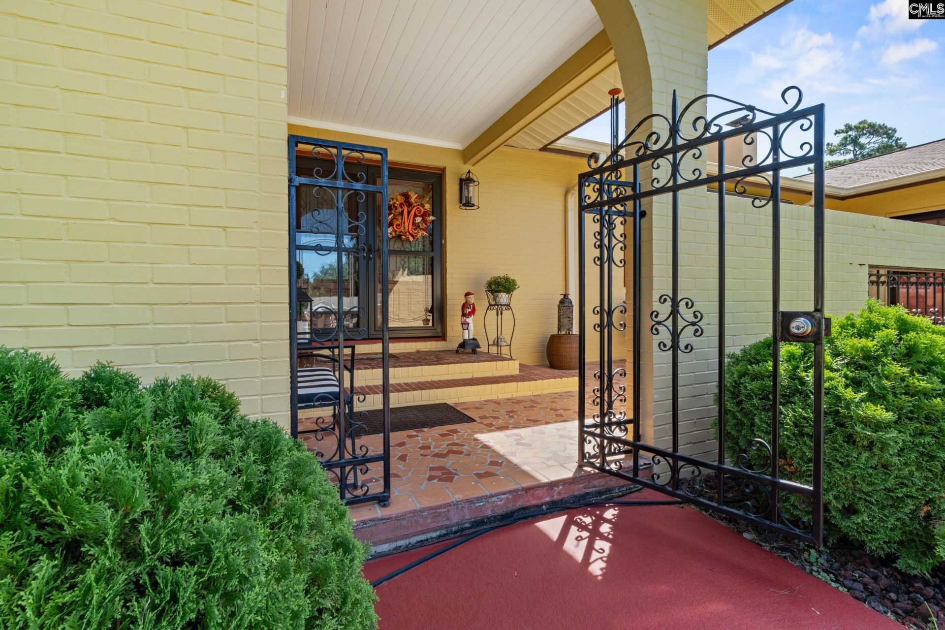 303 Cool Springs Drive Photo 4