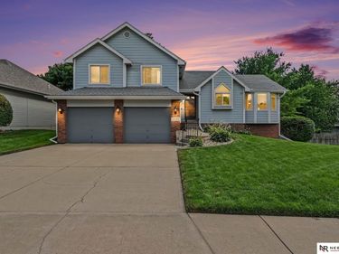 13545 Ames Avenue, Omaha, NE 68164