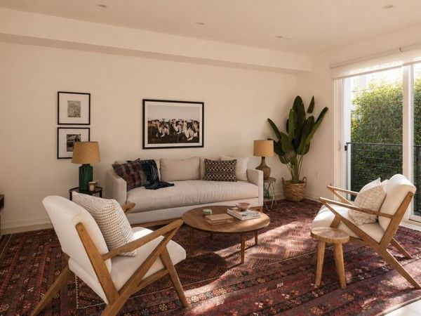 1925 Griffith Park Boulevard, Los Angeles, CA 90039