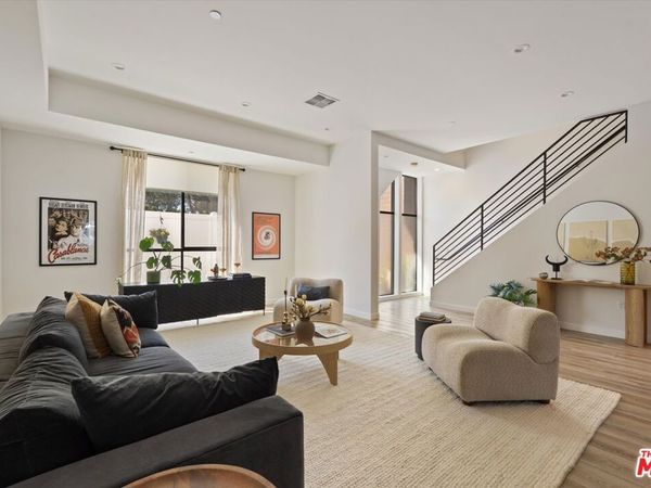 3961 Tilden Avenue, Unit 3, Culver City, CA 90232