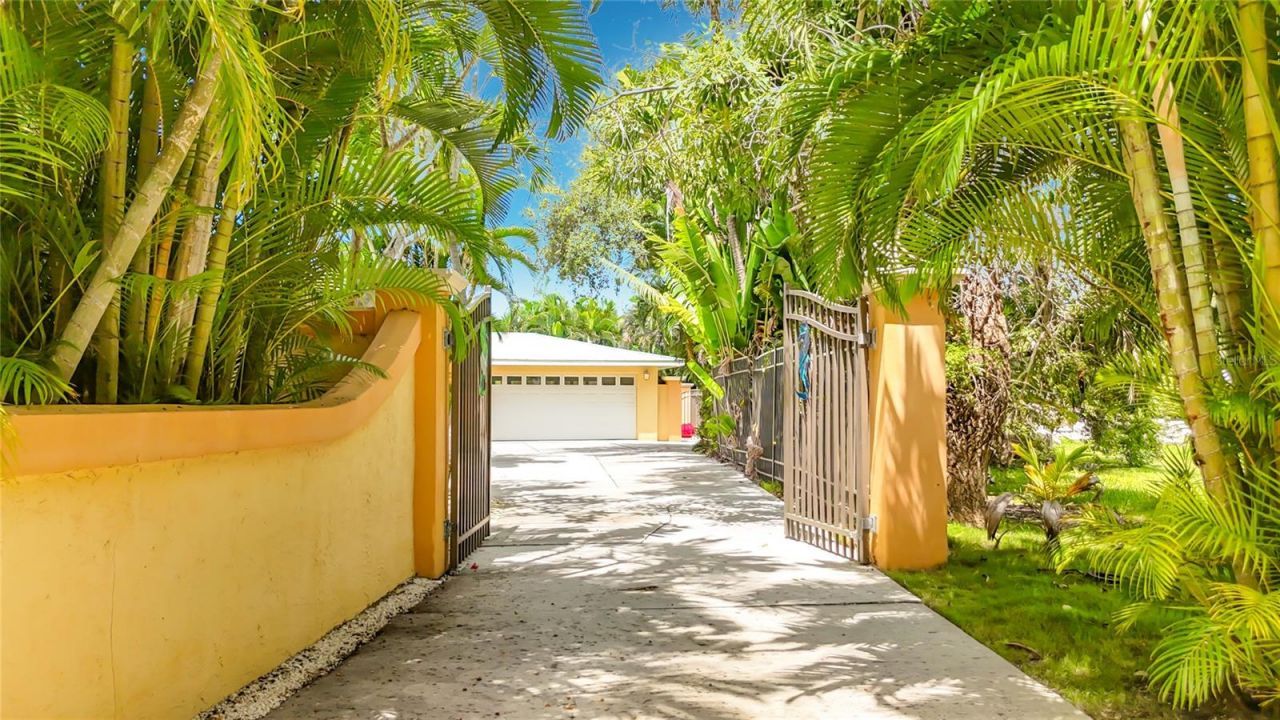 2212 6th Street W, Palmetto, FL 34221 Photo