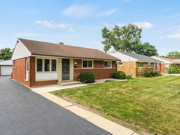 2808 S 10th Avenue , Broadview, IL 60155