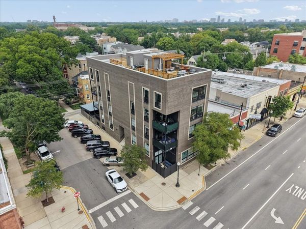 3024 W Irving Park Road, Unit 3S, Chicago, IL 60618