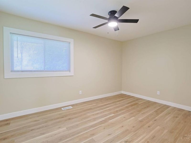 1492 Rolling Knoll Drive, Goshen Township, OH 45140 Photo 14
