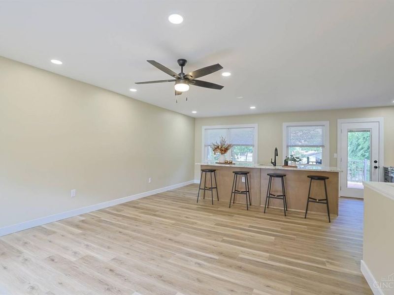 1492 Rolling Knoll Drive, Goshen Township, OH 45140 Photo 8