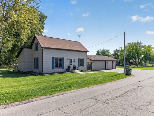 317 S 5TH AVENUE, Winneconne, WI 54986