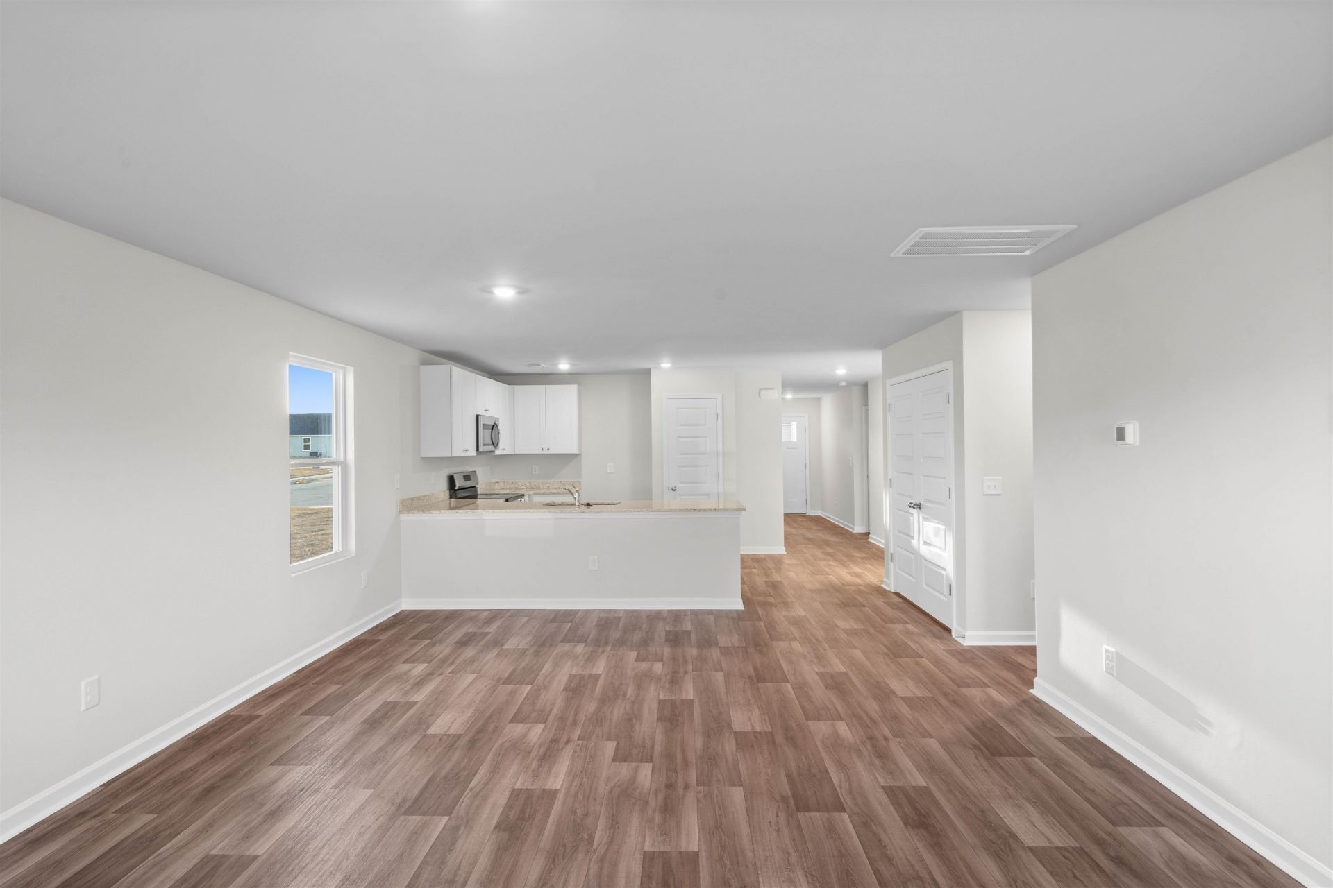 637 Green Valley Way Photo 14