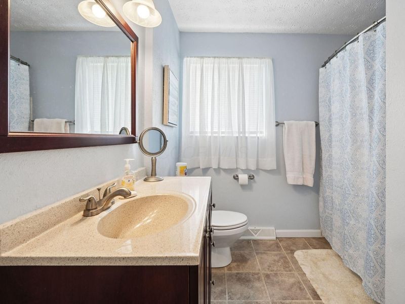 4630 Glenhaven Drive, Columbus, OH 43231 Photo 14