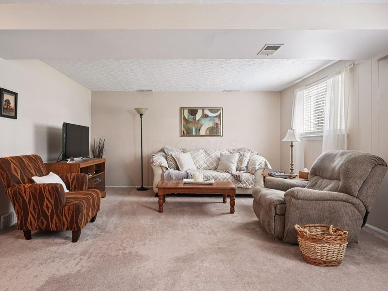 4630 Glenhaven Drive, Columbus, OH 43231 Photo 8