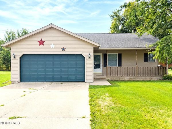 4 Larkspur Place , Montpelier, OH 43543