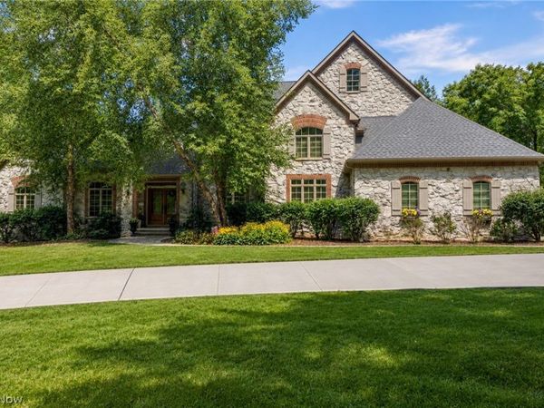 2060 Woodshire Lane , Medina, OH 44256
