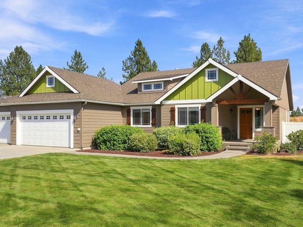 204 N Helstrom St, Deer Park, WA 99006