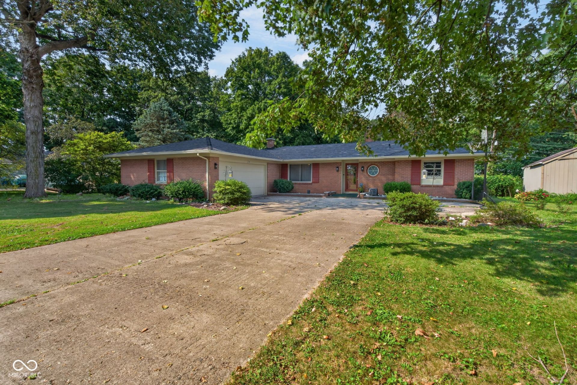 2112 E Memory Lane, Anderson, IN 46013 Main Photo