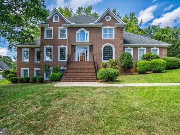 216 Hunters Hill Court, Macon, GA 31210