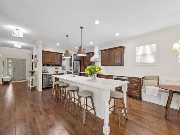 1270 Swisher St, Iowa City, IA 52245