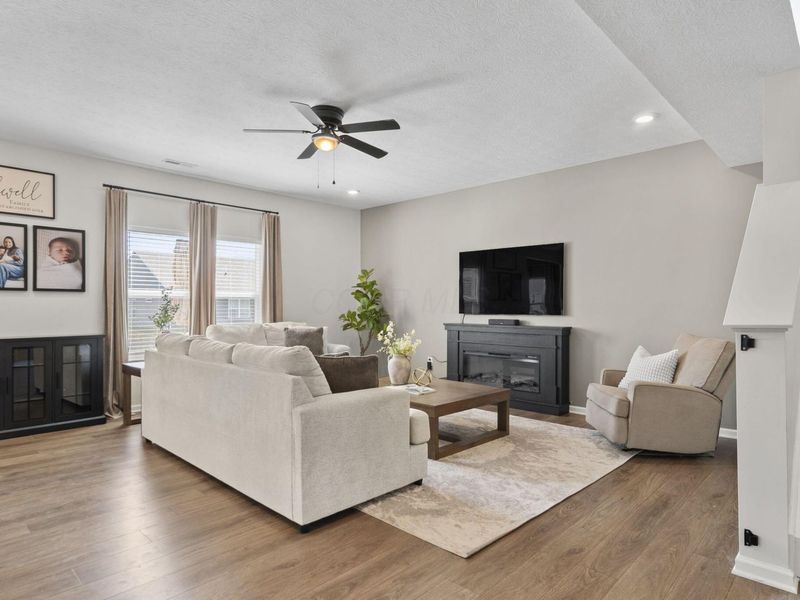 422 Quincy Circle, London, OH 43140 Photo 7