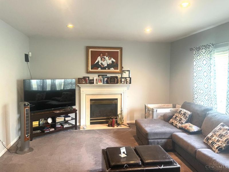 334 Glensford Drive, Springdale, OH 45246 Photo 8