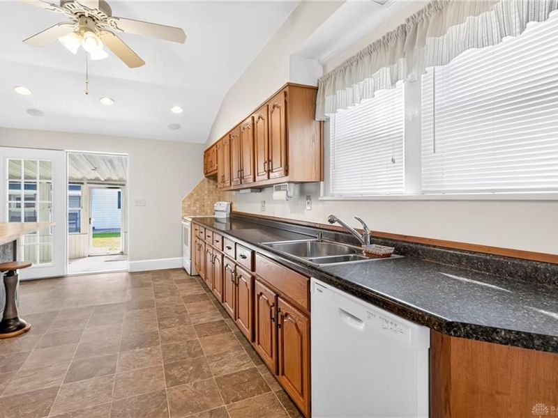 1608 Nicklin Avenue, Piqua, OH 45356 Photo 9