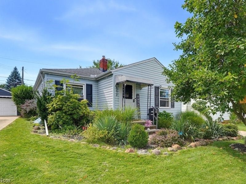 6211 Dartworth Drive, Parma, OH 44129 Photo 3