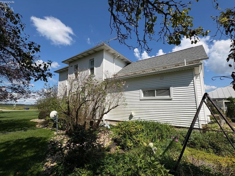 5981 Sherman-Norwich Road, Bellevue, OH 44811 Photo 31