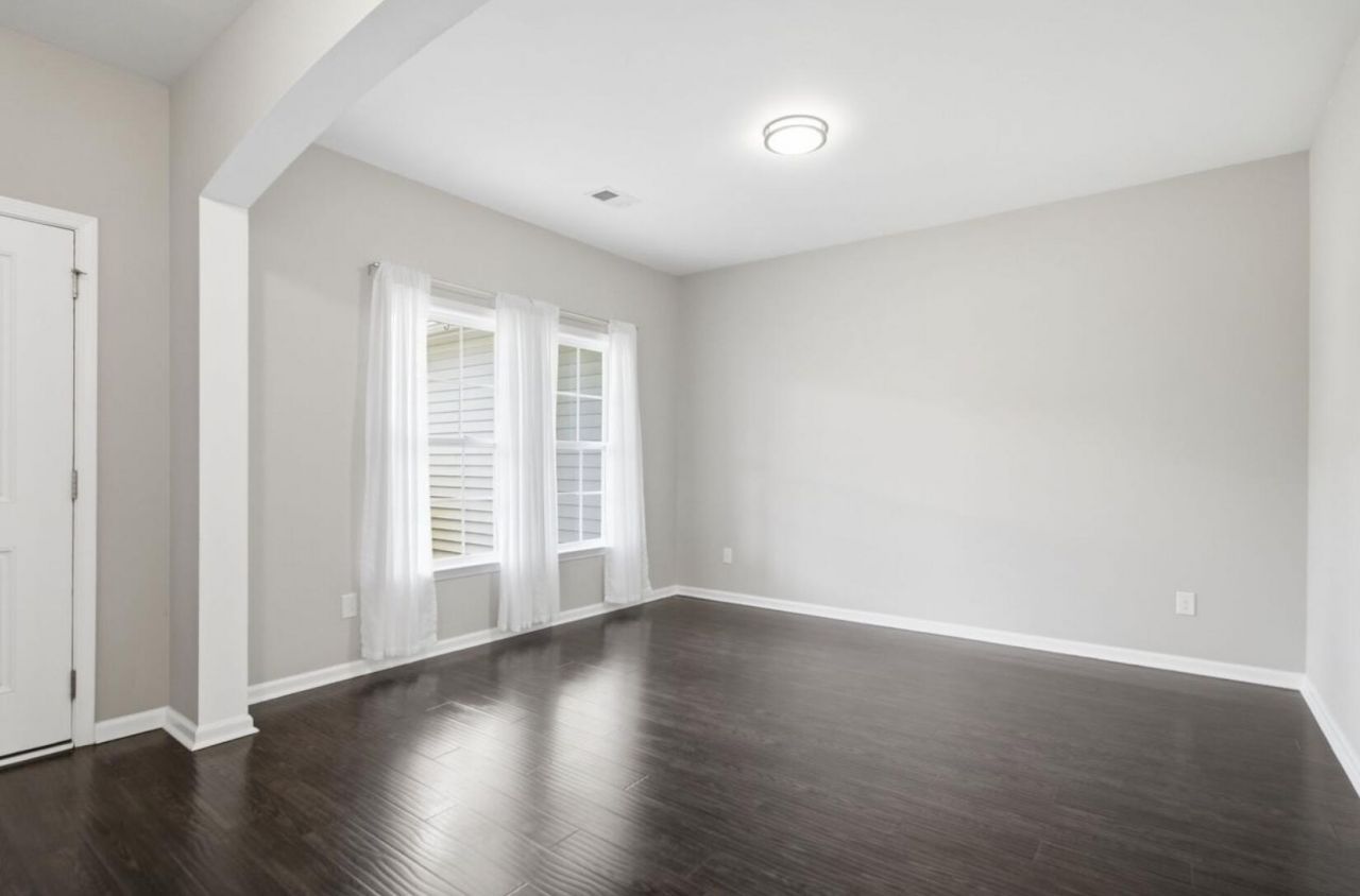 514 Mountain Laurel Circle Photo 5