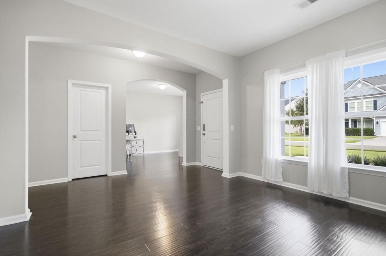 514 Mountain Laurel Circle Photo 6