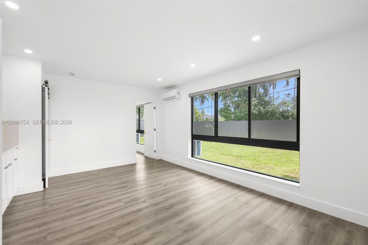 8253 W 14th Ct, Hialeah, FL 33014 Photo