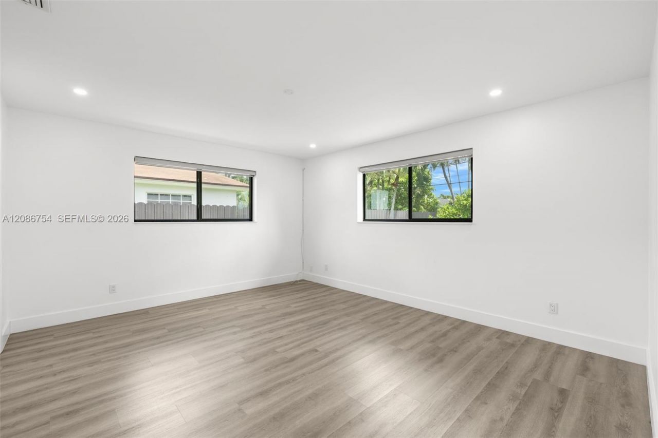 8253 W 14th Ct, Hialeah, FL 33014 Photo
