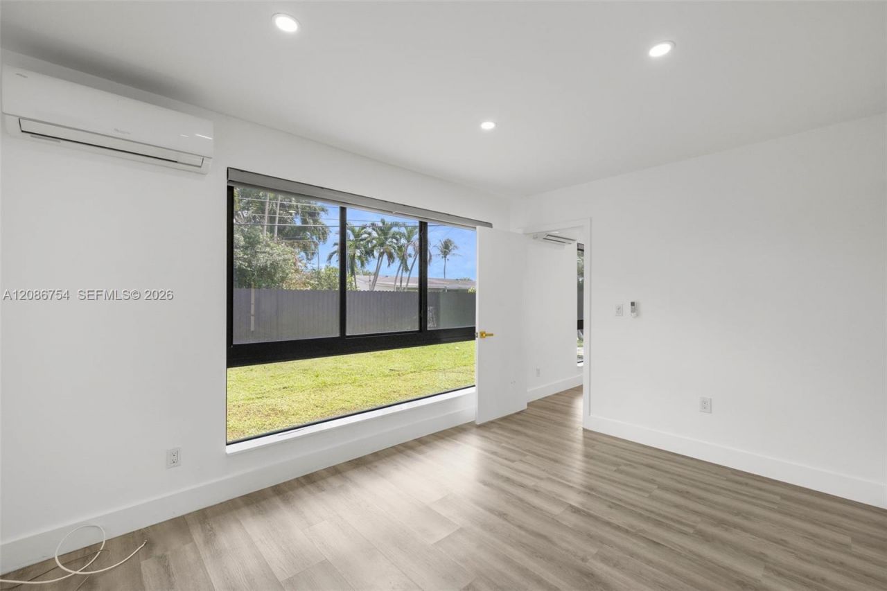 8253 W 14th Ct, Hialeah, FL 33014 Photo