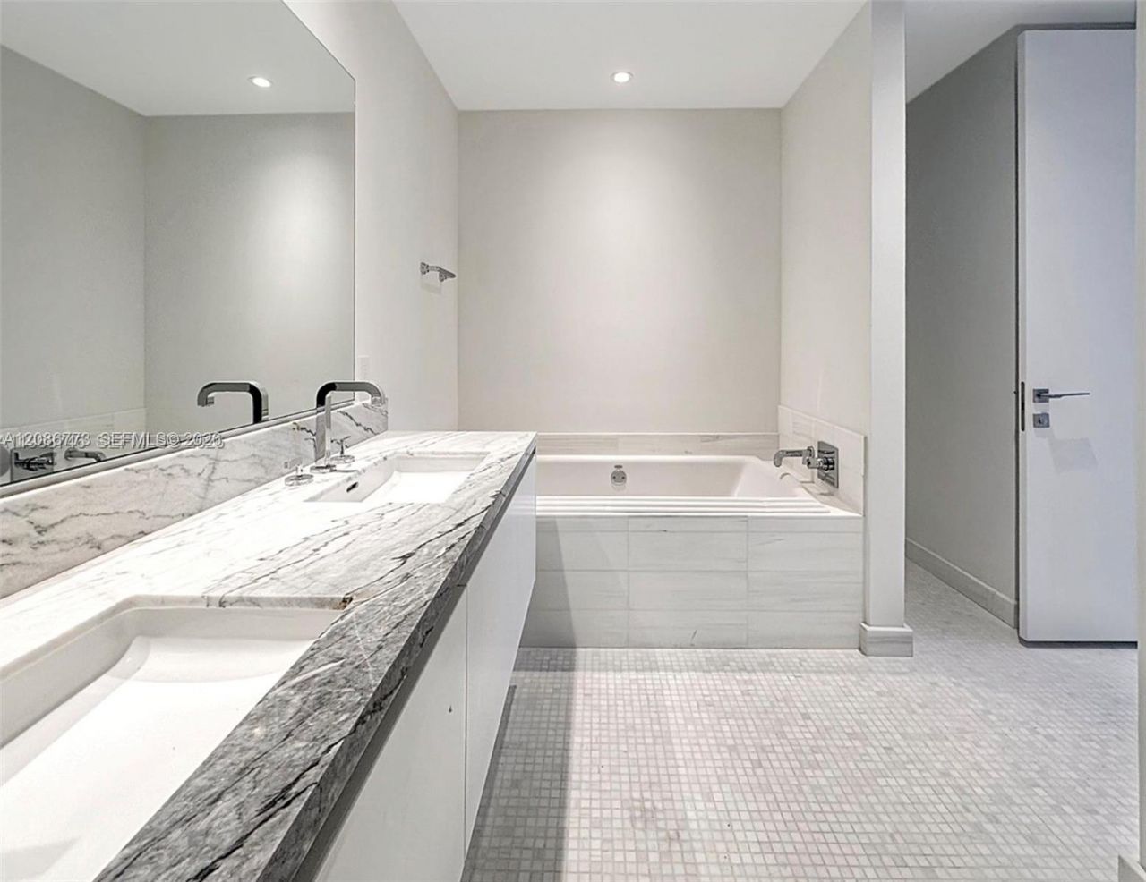 700 NE 26th Ter, Unit 4501, Miami, FL 33137 Photo