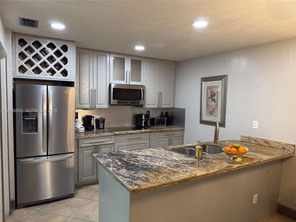 1250 SW 113th Ter , Unit 201, Pembroke Pines, FL 33025