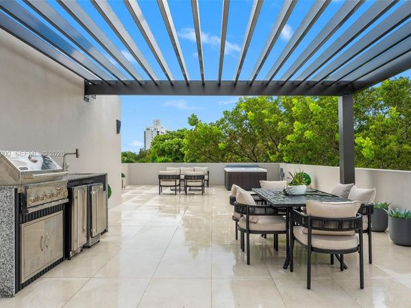 1502 SW 19th St, Miami, FL 33145