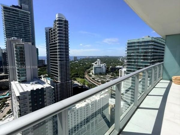 1100 S MIAMI AV, Unit 3302, Miami, FL 33130