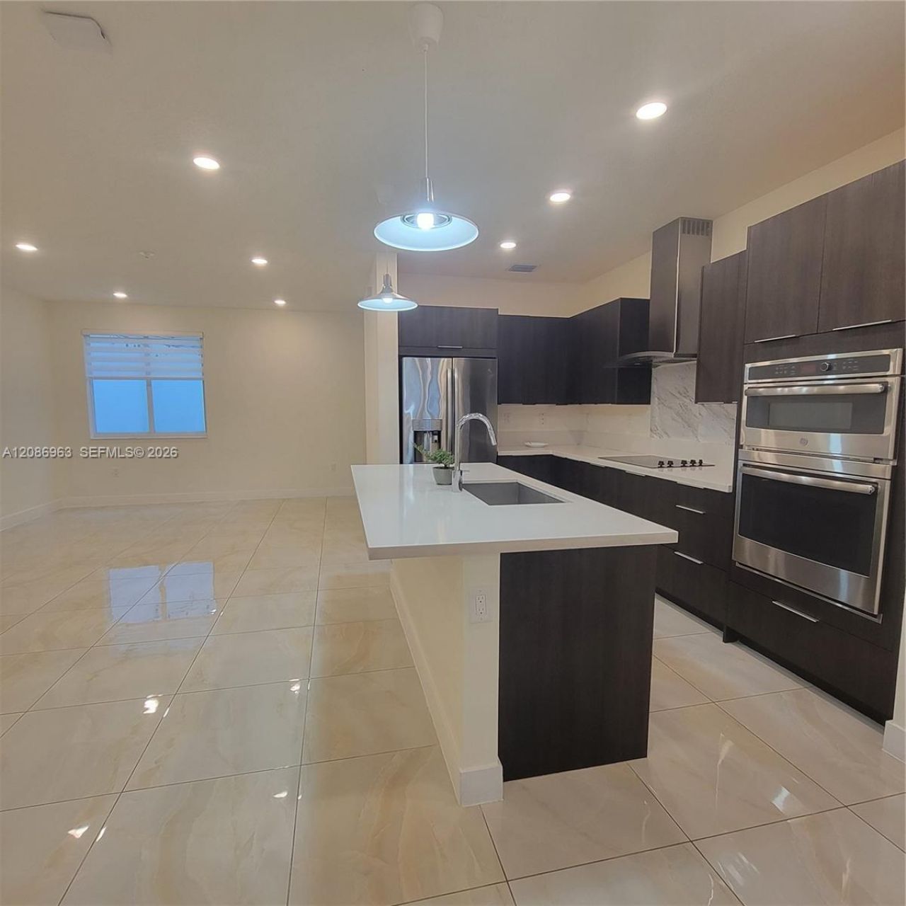 10275 NW 66th St, Doral, FL 33178 Photo