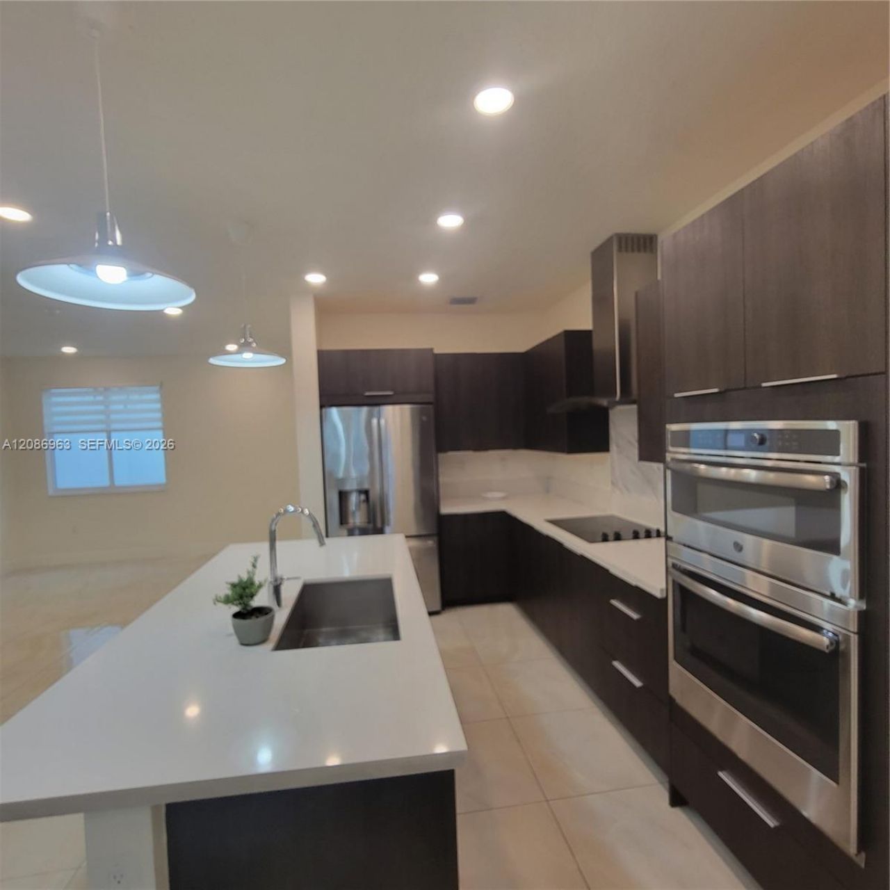 10275 NW 66th St, Doral, FL 33178 Photo