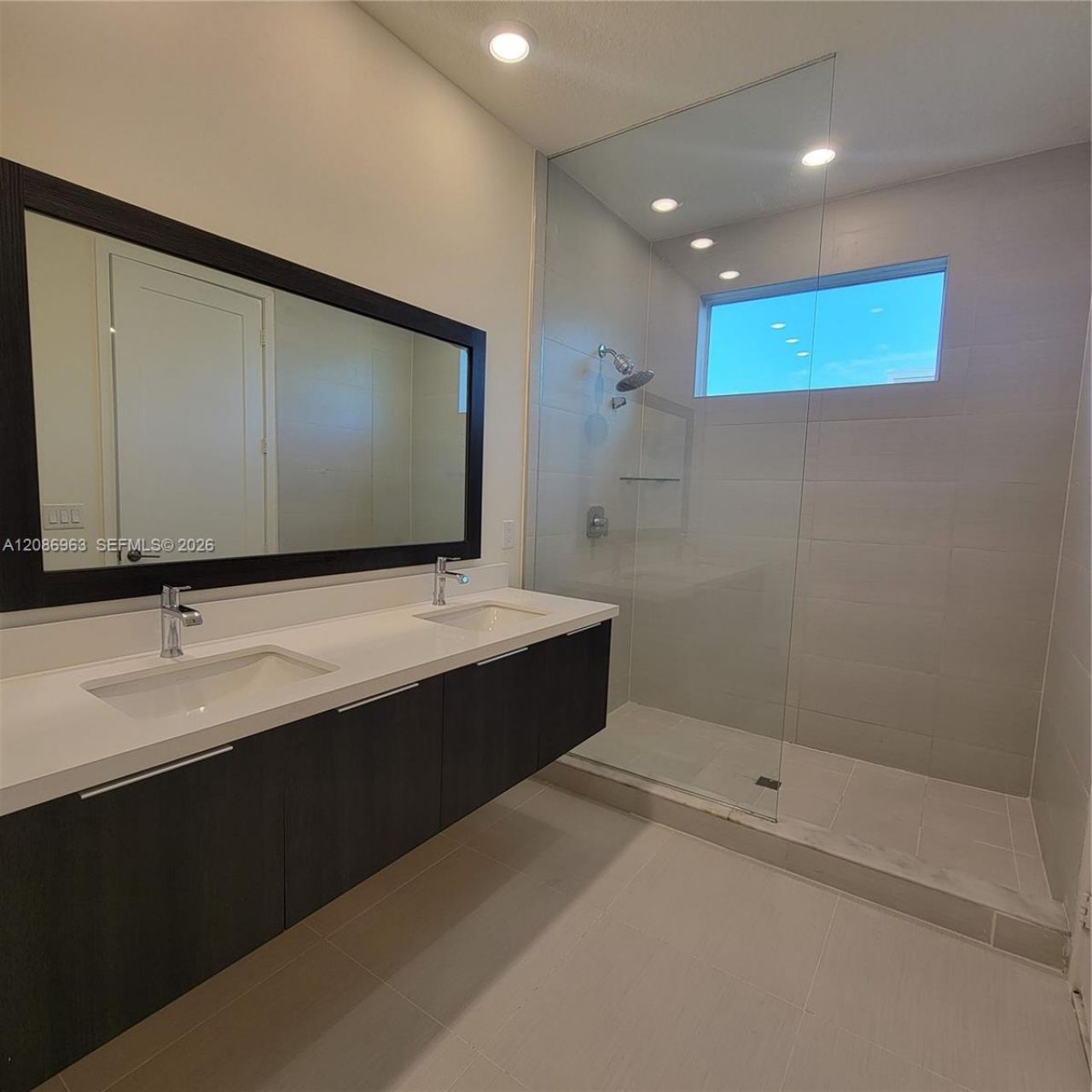 10275 NW 66th St, Doral, FL 33178 Photo