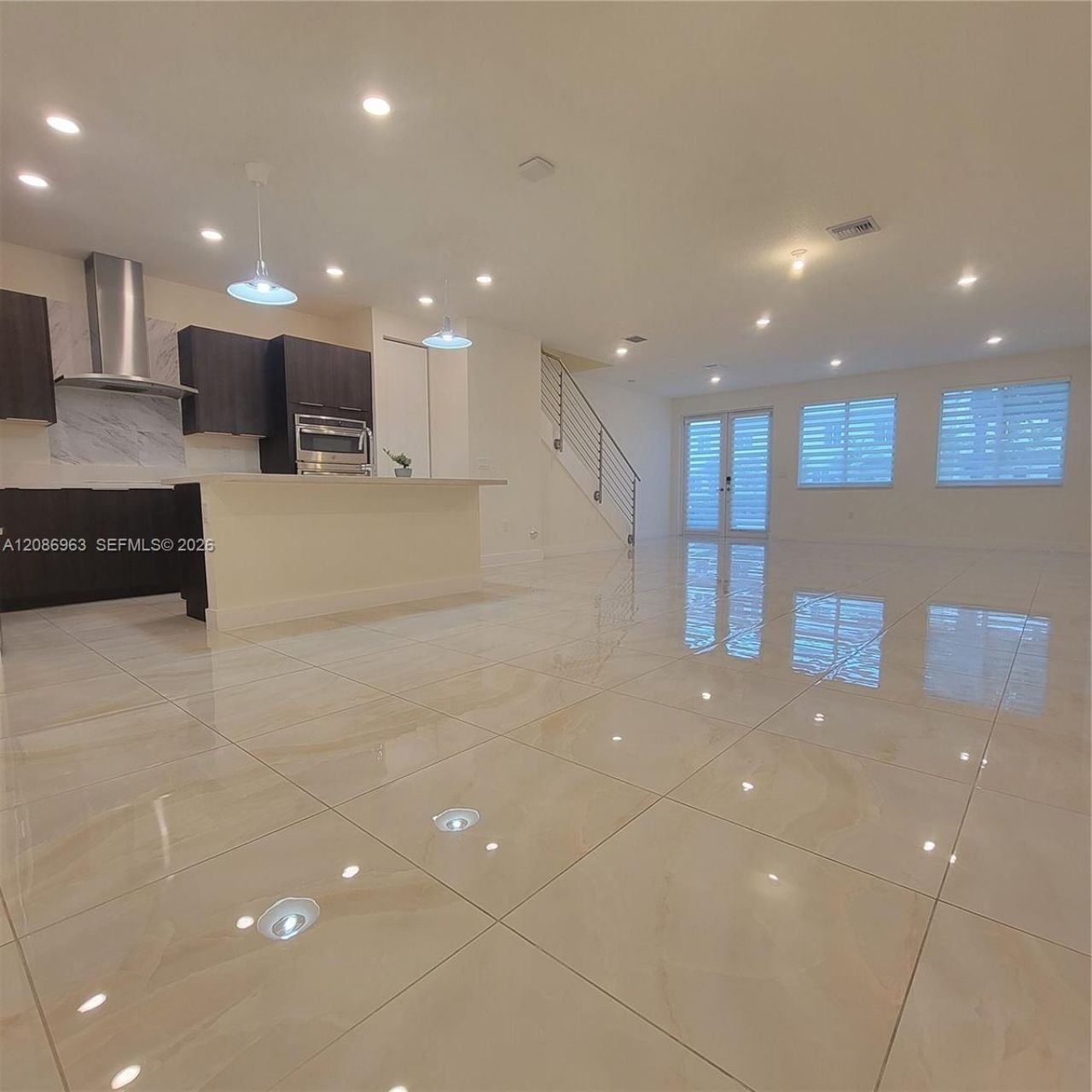 10275 NW 66th St, Doral, FL 33178 Photo