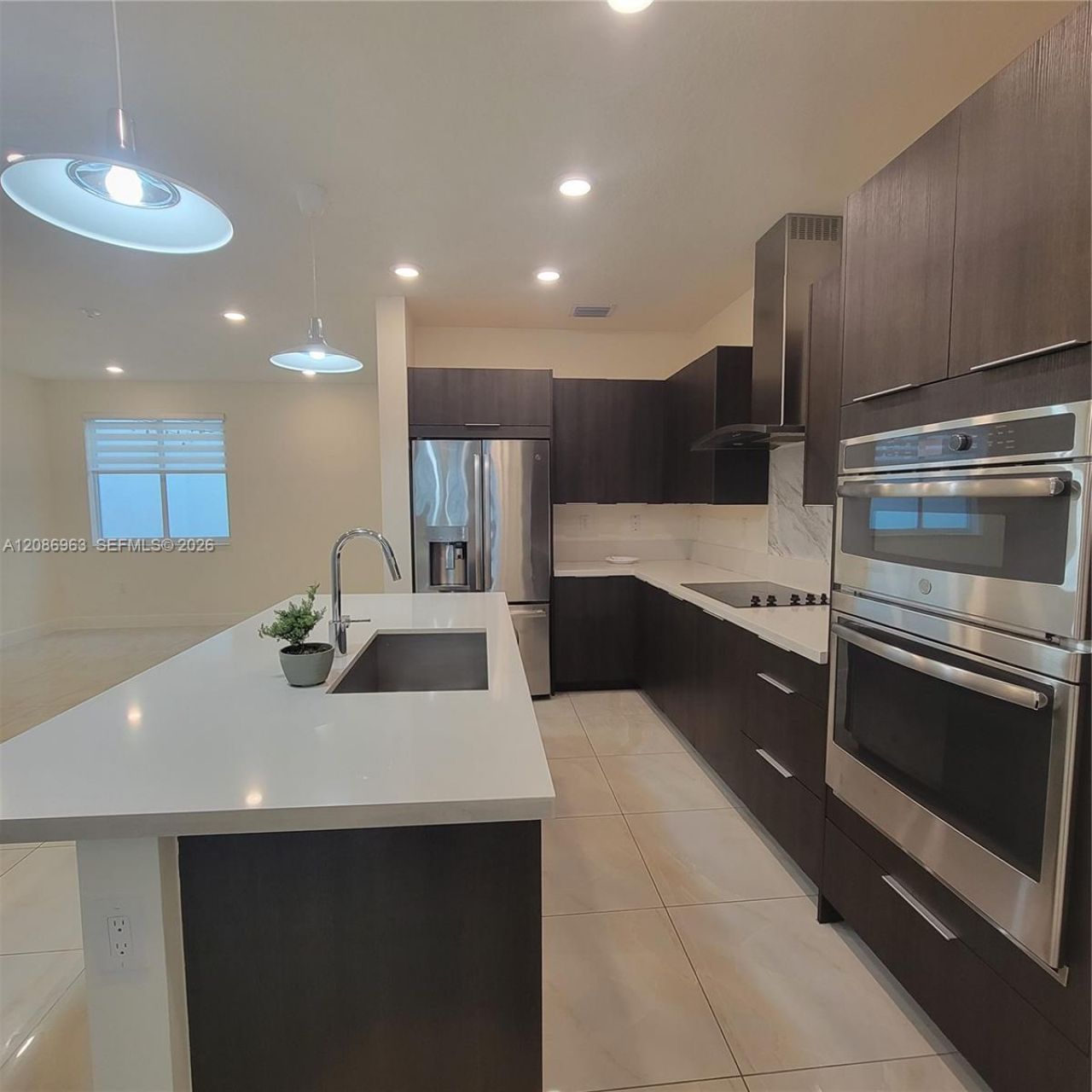 10275 NW 66th St, Doral, FL 33178 Photo
