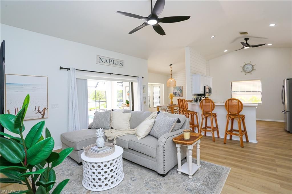 1394 Monarch Cir, Naples, FL 34116 Photo