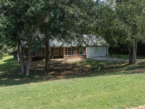 417 Beacon Drive, Maysville, GA 30558