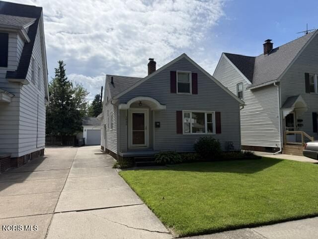 1033 Branleigh Drive, Toledo, OH 43612 Main Photo