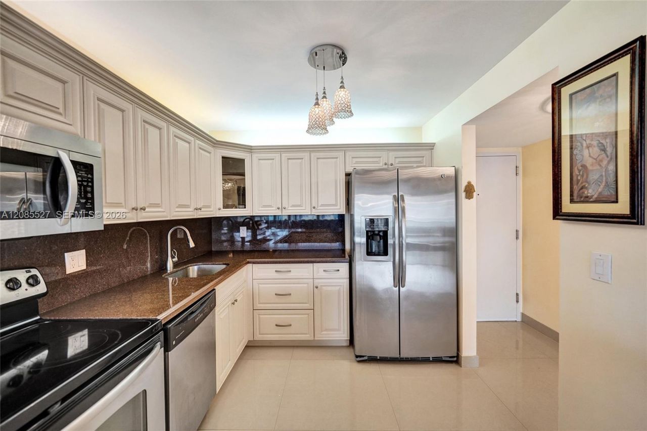 2301 S Ocean Dr, Unit 1608, Hollywood, FL 33019 Photo