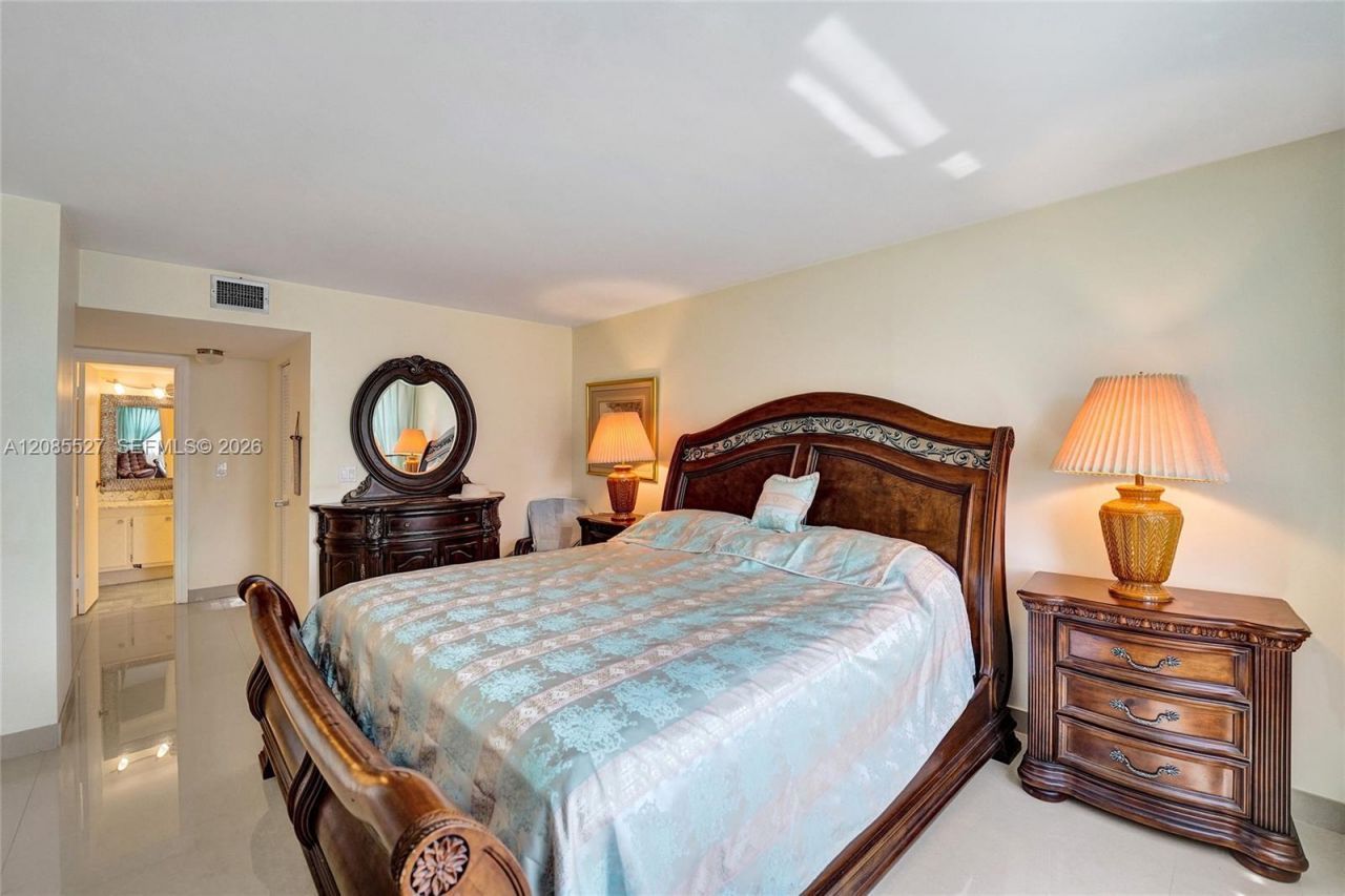 2301 S Ocean Dr, Unit 1608, Hollywood, FL 33019 Photo