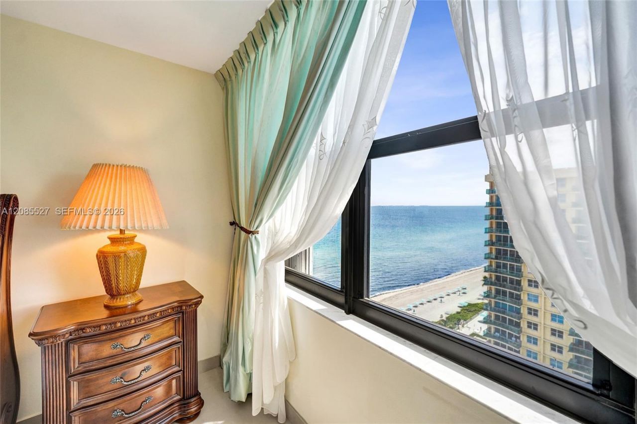 2301 S Ocean Dr, Unit 1608, Hollywood, FL 33019 Photo